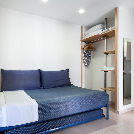 Apartamentos Porta Coeli Castelldefels Kültér fotó