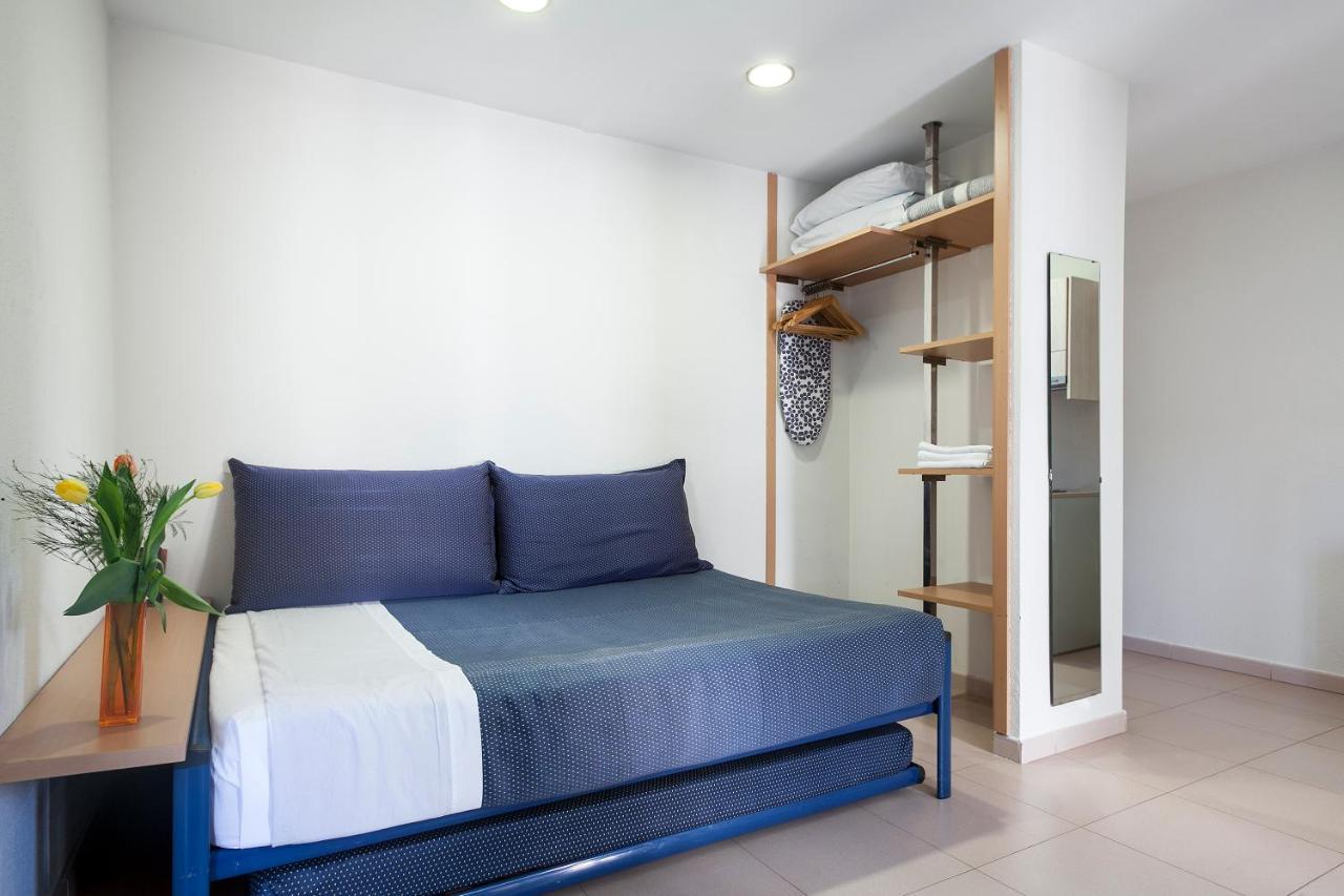 Apartamentos Porta Coeli Castelldefels Kültér fotó